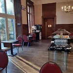 多迈纳都香格里拉诺伊维尔雍怡酒店 3* 提韩格