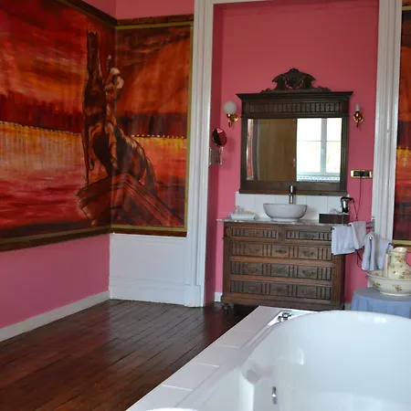 Domaine Du Chateau De La Neuville Otel