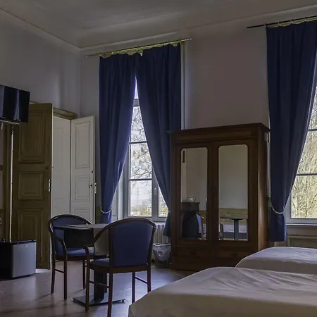 Domaine Du Chateau De La Neuville 3* 타이행그