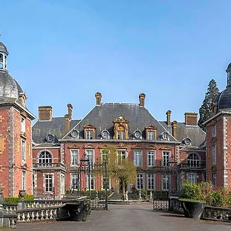 Domaine Du Chateau De La Neuville Hotel Tihange
