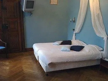 Otel Domaine Du Chateau De La Neuville Tihange